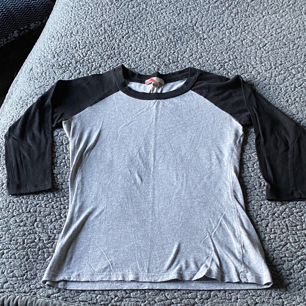 Forever 21 Black and Gray Top